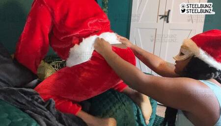 Santa Spoils Her with Farts!! - Steelbunz