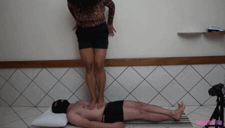 Ariana, The Tall Girl Tramples Me