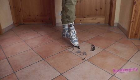 Sneaker-Girl Doro - Sunglas Crush