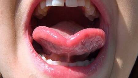 My Open Mouth HD-1080