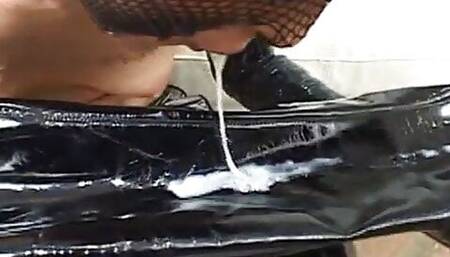 Vanessa Figueroa loves when two cocks open their mouths and