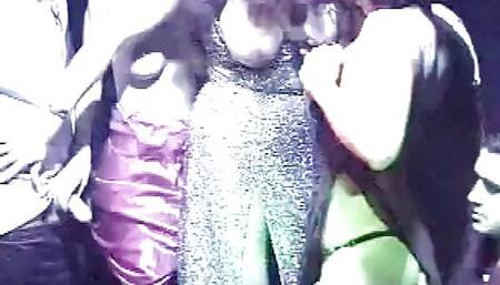 Jessica Rizzo in Festa col nano scene 04