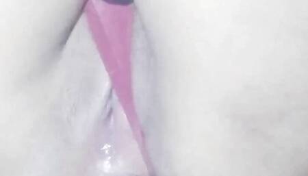 teenager putting her fingers in her ass until open her vagina