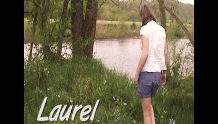 Laurel 14 Minute Nude Outdoor Play