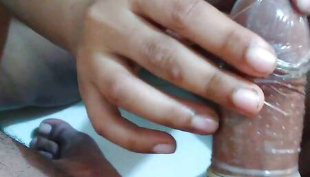 (Badi Behan Choti Bhai Ke Sath Chudai) I fuck my stepsister while she plays with condom on my big cock - Huge Cum pussy