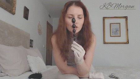 22-073 Sissy Slüt's New Year Resolutions