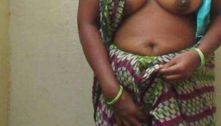Indian beautiful Aunty has amazing hot sex! Best Indian sex