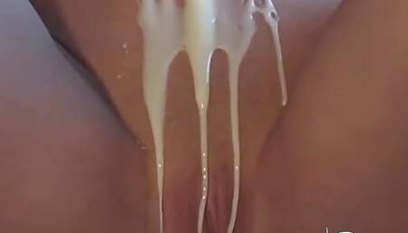 Hot blonde put condensed milk on body and pussy and fingering it