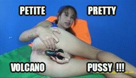 TOYS SOLO MATURBATION 221229KPUC DIANA PETITE GIRL HAVING FUN WITH TOY HD MP4