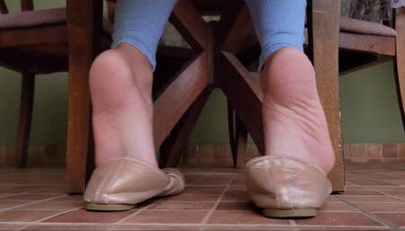 INTENSE BAREFOOT AND SOLES  SHOW BY ABBY IN OLD FLATS