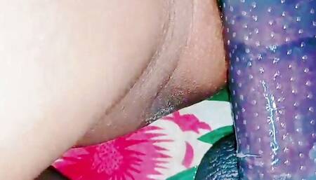 Sexy Sonali Bhabhi Ko Kondom Lagake Choda