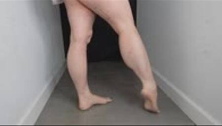 Ruined Jerk to Muscular Calves Barefoot WMV 720