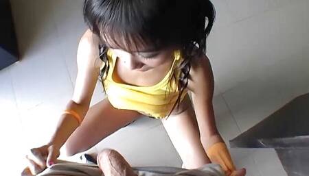 85lb Thai chick feels every inch of foreign dick