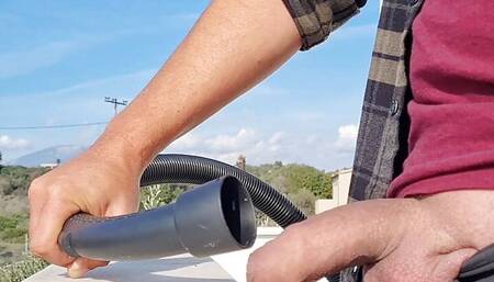 When my girlfriend doesn't want to suck me the vacuum cleaner does a great job for a pulsating creampie cumshot