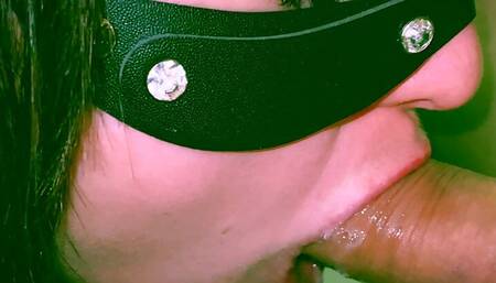 A pleasant blowjob in the kitchen late in the evening from a neighbor who came for salt