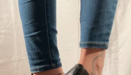 A classic Shoejob - CBT in classic black Heels - Multicam - HD