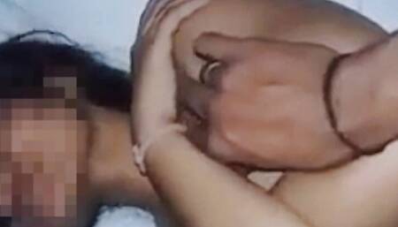 Desi naughty Girl leaked Sex MMS video in Hindi Audio , Desi girl fucked hard boyfriend in hotel room painful fuck