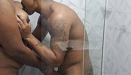 A delicious shower with my stepsister, she sucks my dick