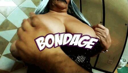 CARCELERO SOMETIENDO A MADURA