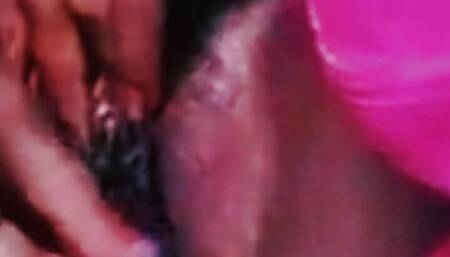 Hot Indian aunty fingers mms video hindi webcam bhabhi ki mms video hindi webcam aunty ki mast cudai video villages bhab