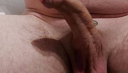Teen boys' balls bounce while mastrubating to porn!