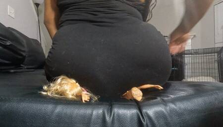 Tiny Pathetic Human Couple vs Giantess MXDominion's Enormous Ass