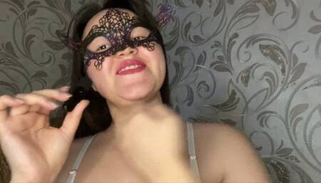 SWALLOWING HUGE KIWI