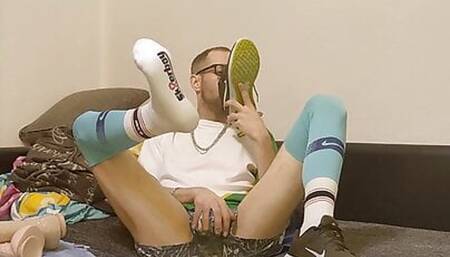 (GER) Sk8erboy-twink sniffs his own sneakers and socks are sooo horny ,stretching and Training gaped Asspussy  raw