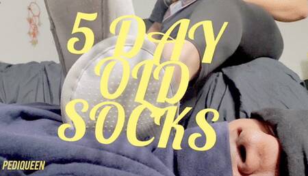 Ugh why you let my socks get this dirty