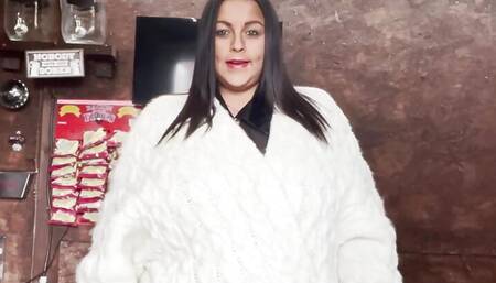 Mature and huge boobs student Terri Jane