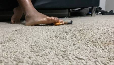 Giantess Recruiting New Employee