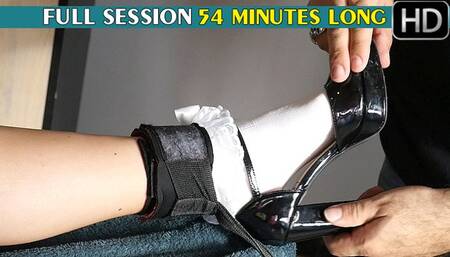 THE NEIGHBOR CAPTURED THE ULTRA TICKLISH MAID SINDY : FULL SESSION - HD