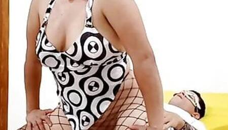 blessed concupiscence!! voluptuous woman full of eroticism asks her friend to penetrate her hard