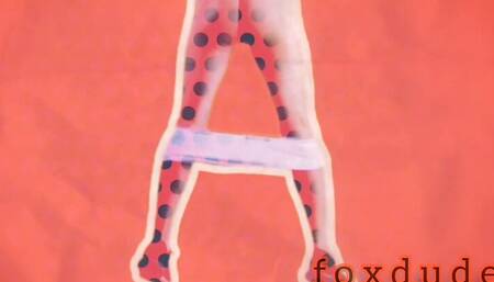 foxdude11 jerks off in dark