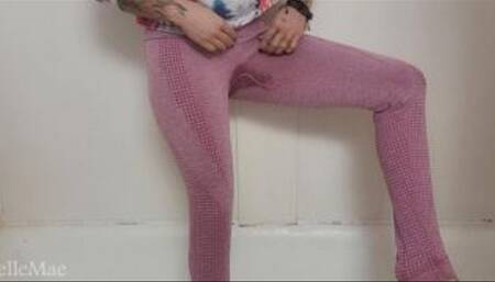 Wetting Workout Leggings