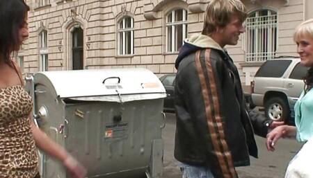 Picked up old skinny whore takes it from behind