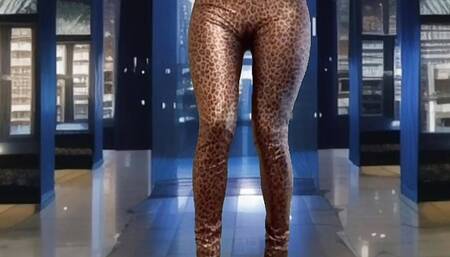 CROCODILE LATEX BIG BUTT OUTDOOR SHEMALE BIG ASS MODEL PORNSTAR CROSSDRESSER KITTY FEMBOY SISSY DANCER COSPLAYER