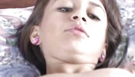 Paulina fingers herself in solo session