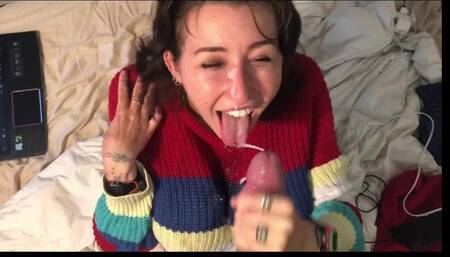 BIG TIT TEEN LOVES SUCKING COCK