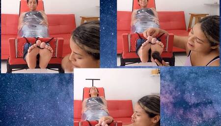 Video tickling soles Estrella