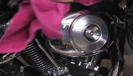 Biker Handjob Facial! (mp4 sd)