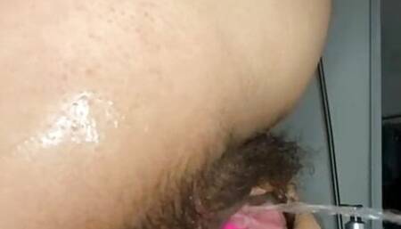 Hairy Pusyy girl just coms out