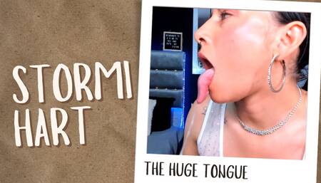 PLAYING WITH MY HUGE VERY WET TONGUE STORMIHART VERY SLOPPY