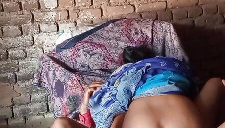 Desi Neha bhabhi ko goad me uda kar pela hardcore slomotion sex Deep throats