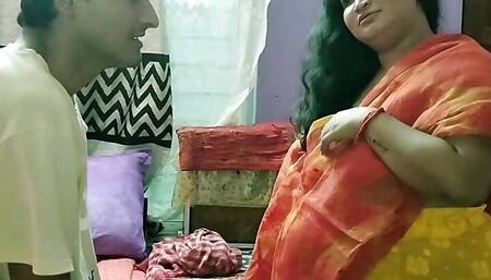 Indian Hot Bhabhi XXX sex with Innocent Boy! With Clear Audio