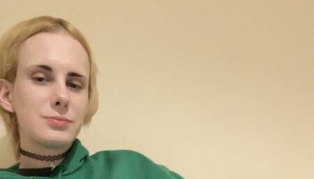 Cute Irish Tranny Orlaghhottie Plays with Her Cock