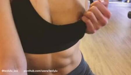 Girlfriend Flashing and Fucking at the Gym!! Sexy Amateur Leolulu