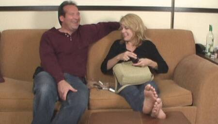 Hot Wife Julia Blows Italian Bob! re-make! (wmv)