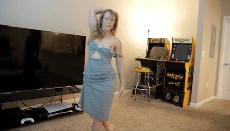 Klaire Makes a Sexy Video