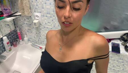 in the bathroom twerking